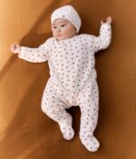 Petit Bateau - Babypyjama van fluweel met hartjesprint